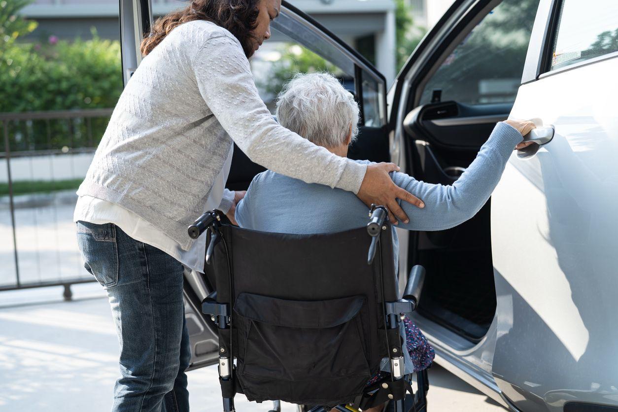 Medical Transportation for Elderly Doctor Appointments